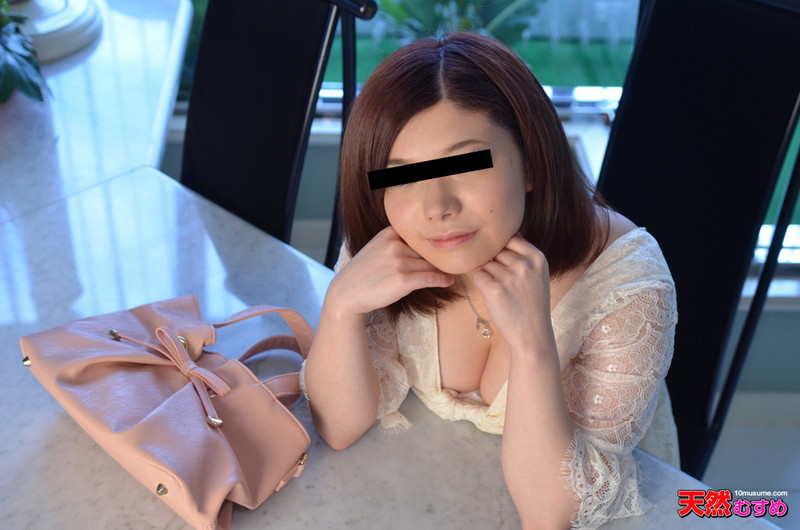 �ڂ��B�t���I��������͂ݏo�锚���@�T���v���摜